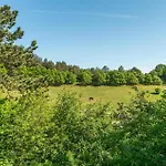 3 Bedroom Lovely In Holiday home *